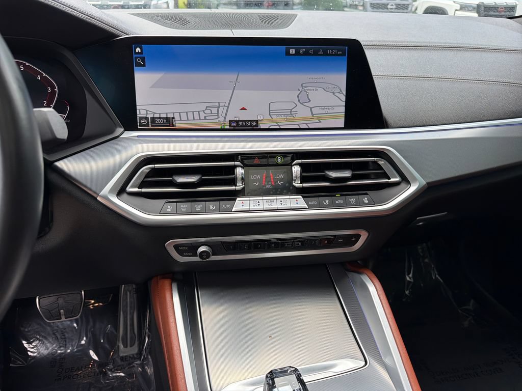 Used 2023 BMW X6 xDrive40i w/ M Sport Package AWD/4WD image 27