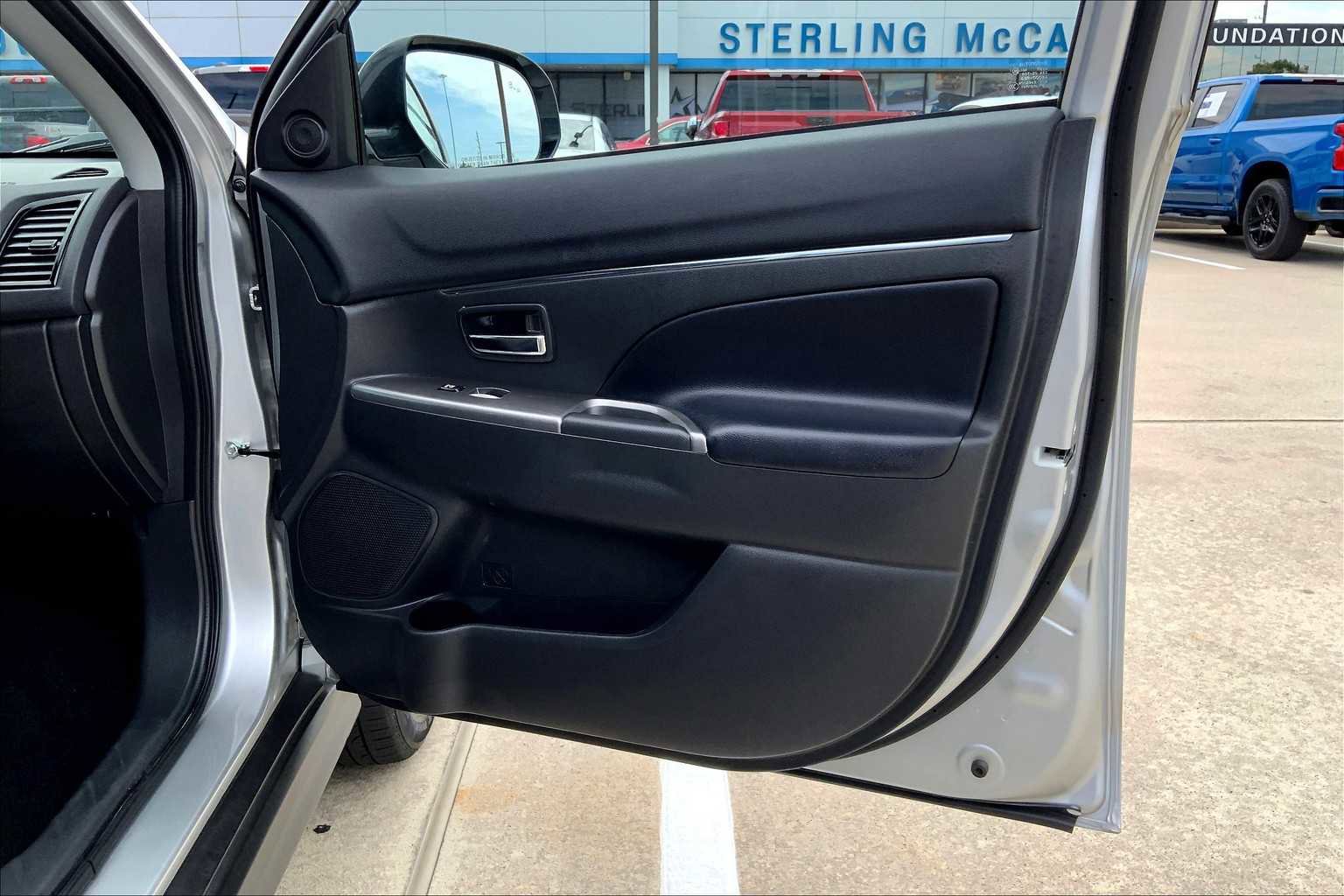 Used 2024 Mitsubishi Outlander Sport SE image 21