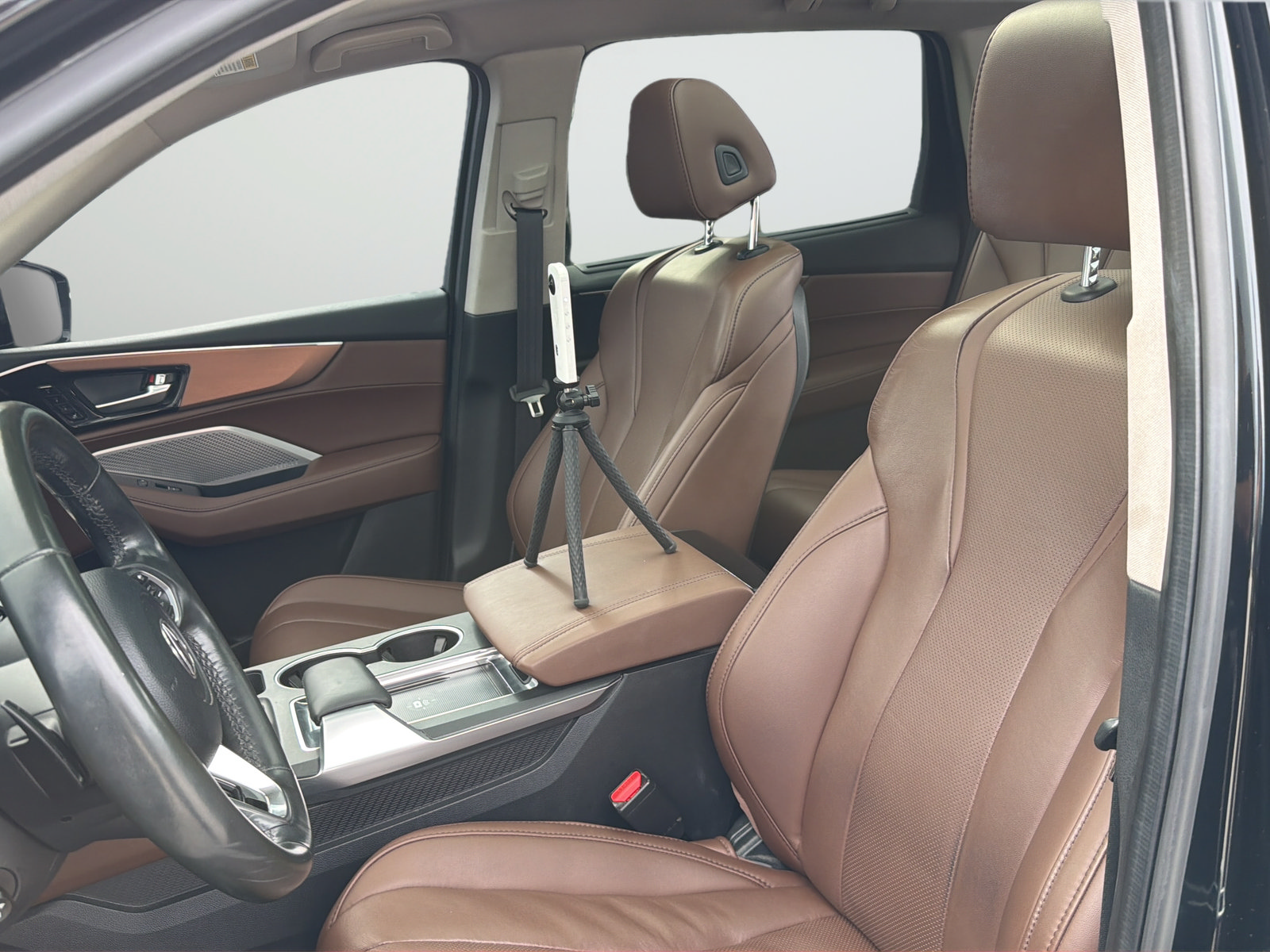 Used 2024 Acura MDX w/ Technology Package FWD image 35