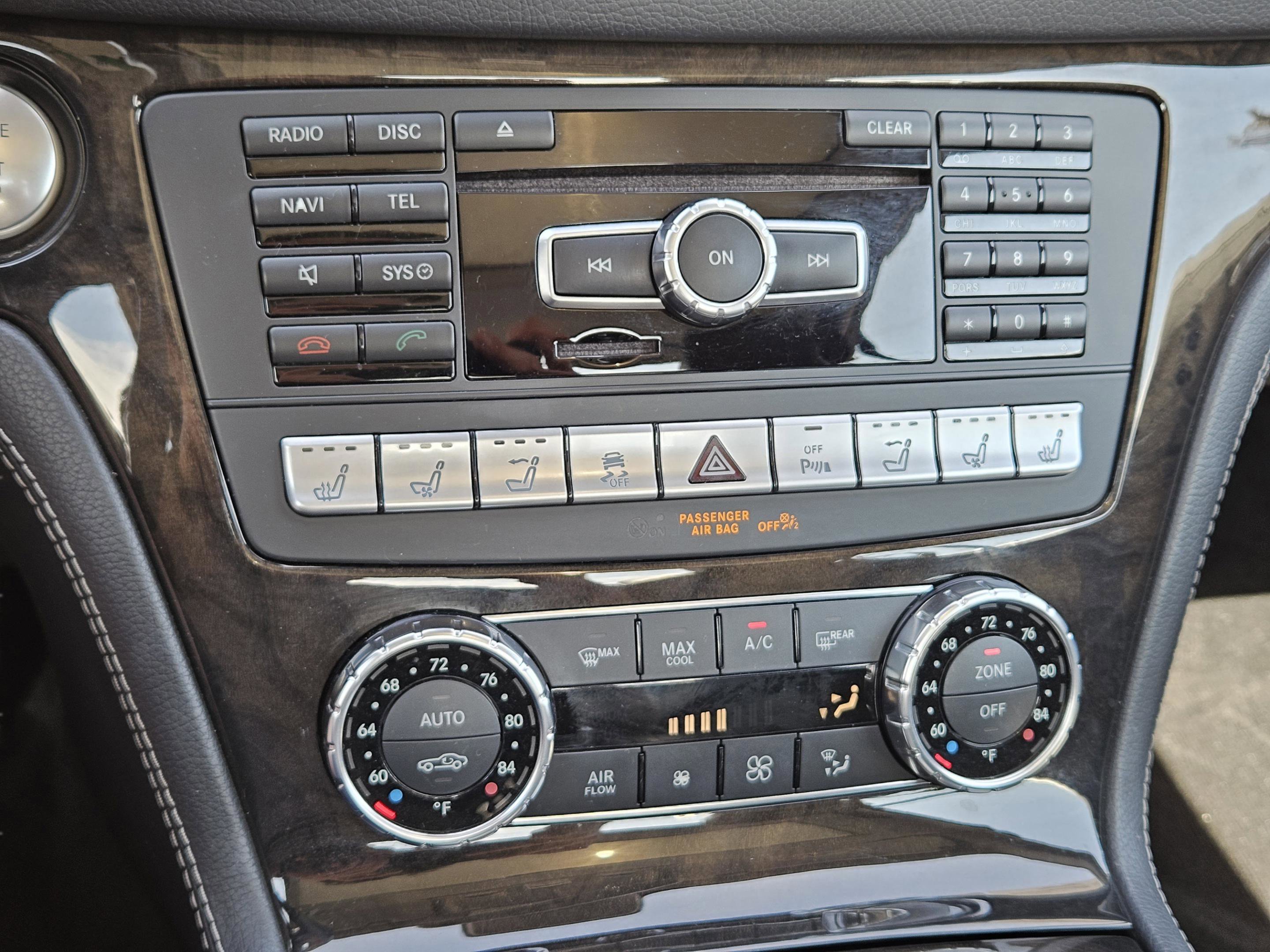 Used 2015 Mercedes-Benz SL 550 image 19