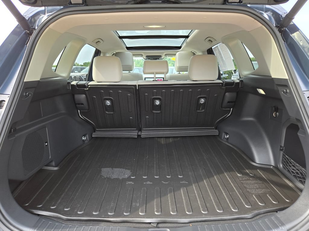 Used 2026 Toyota RAV4 Limited AWD/4WD image 11