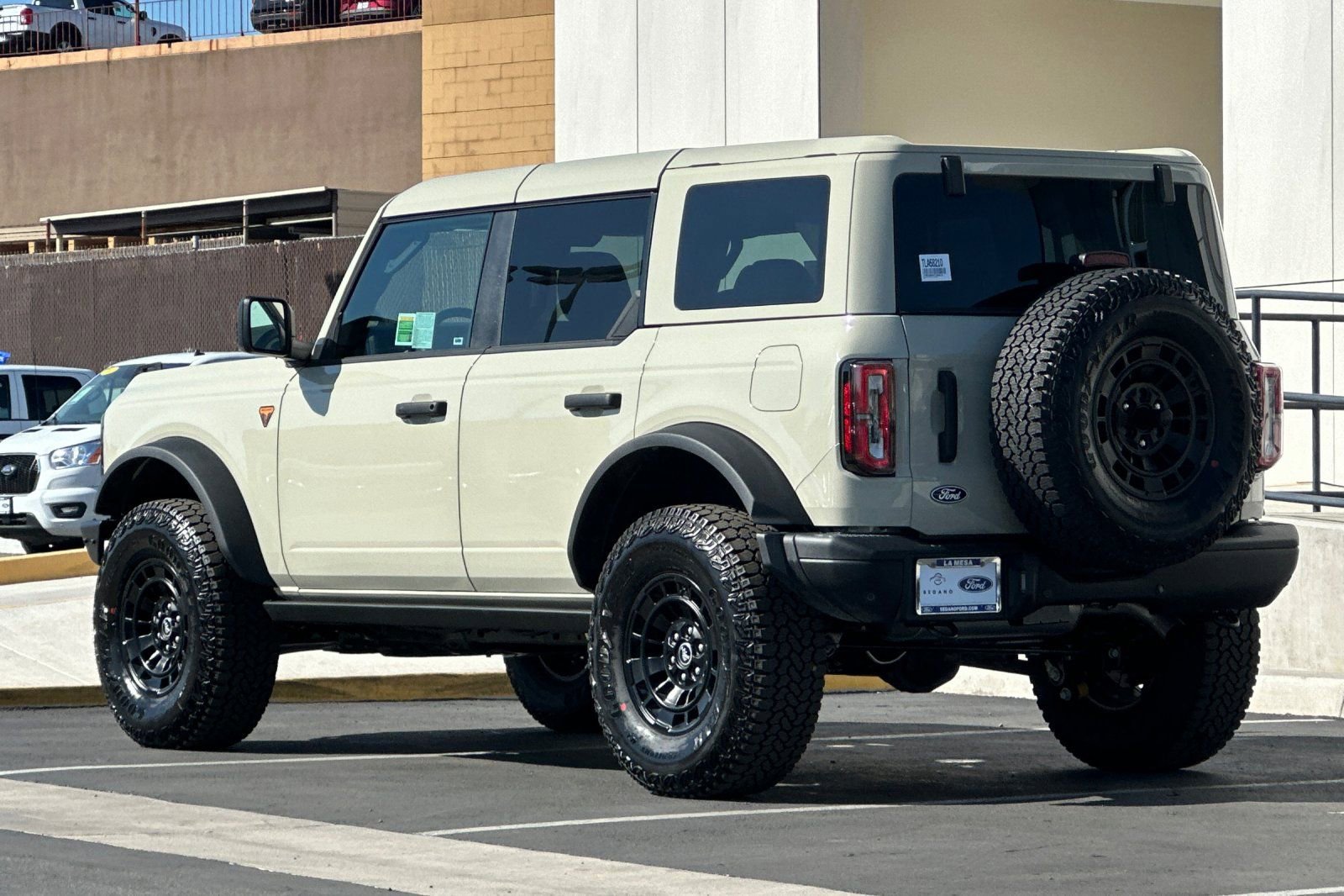 New 2026 Ford Bronco Badlands w/ Sasquatch Package image 5