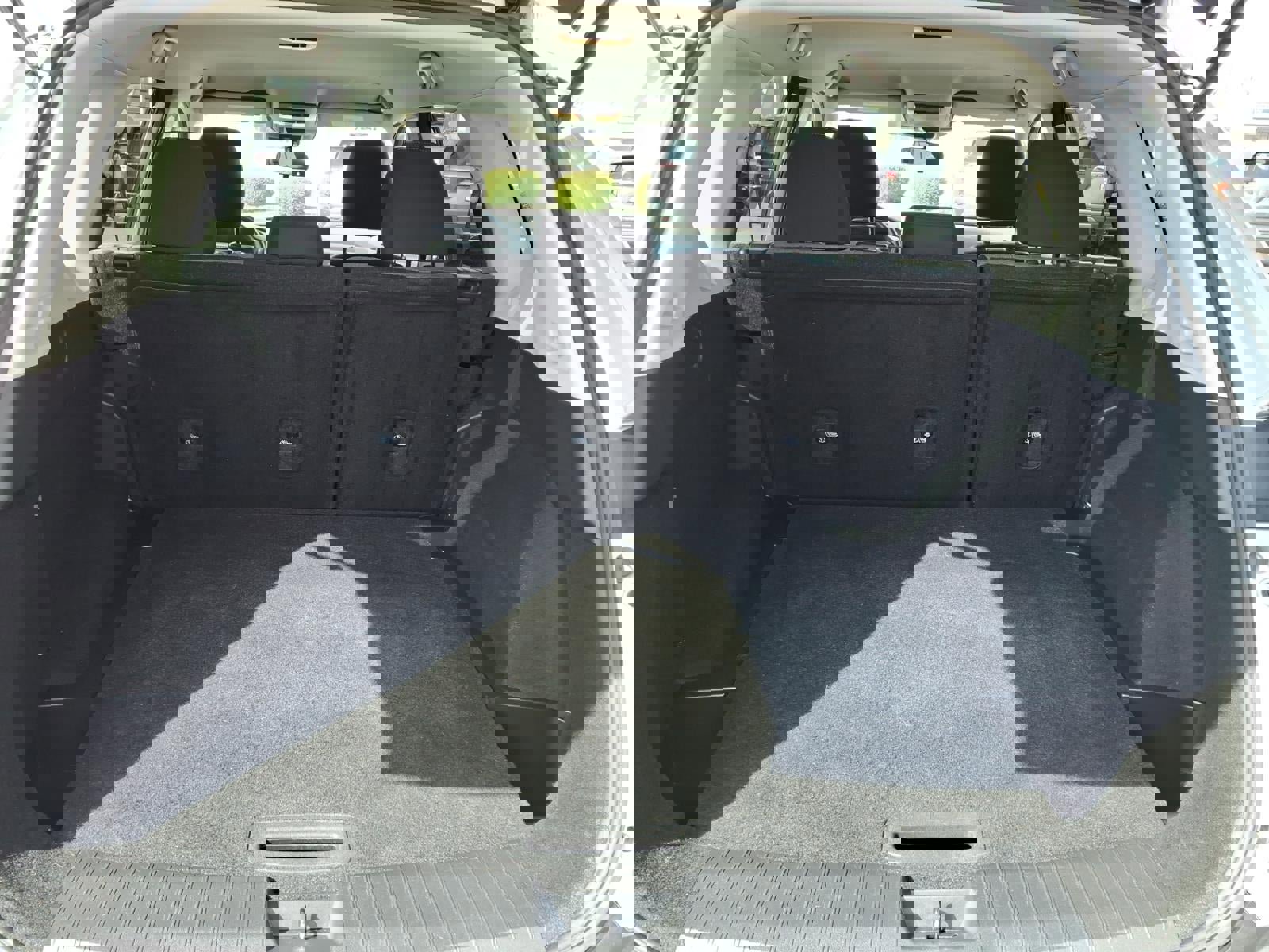 Used 2022 Nissan Rogue SV image 18