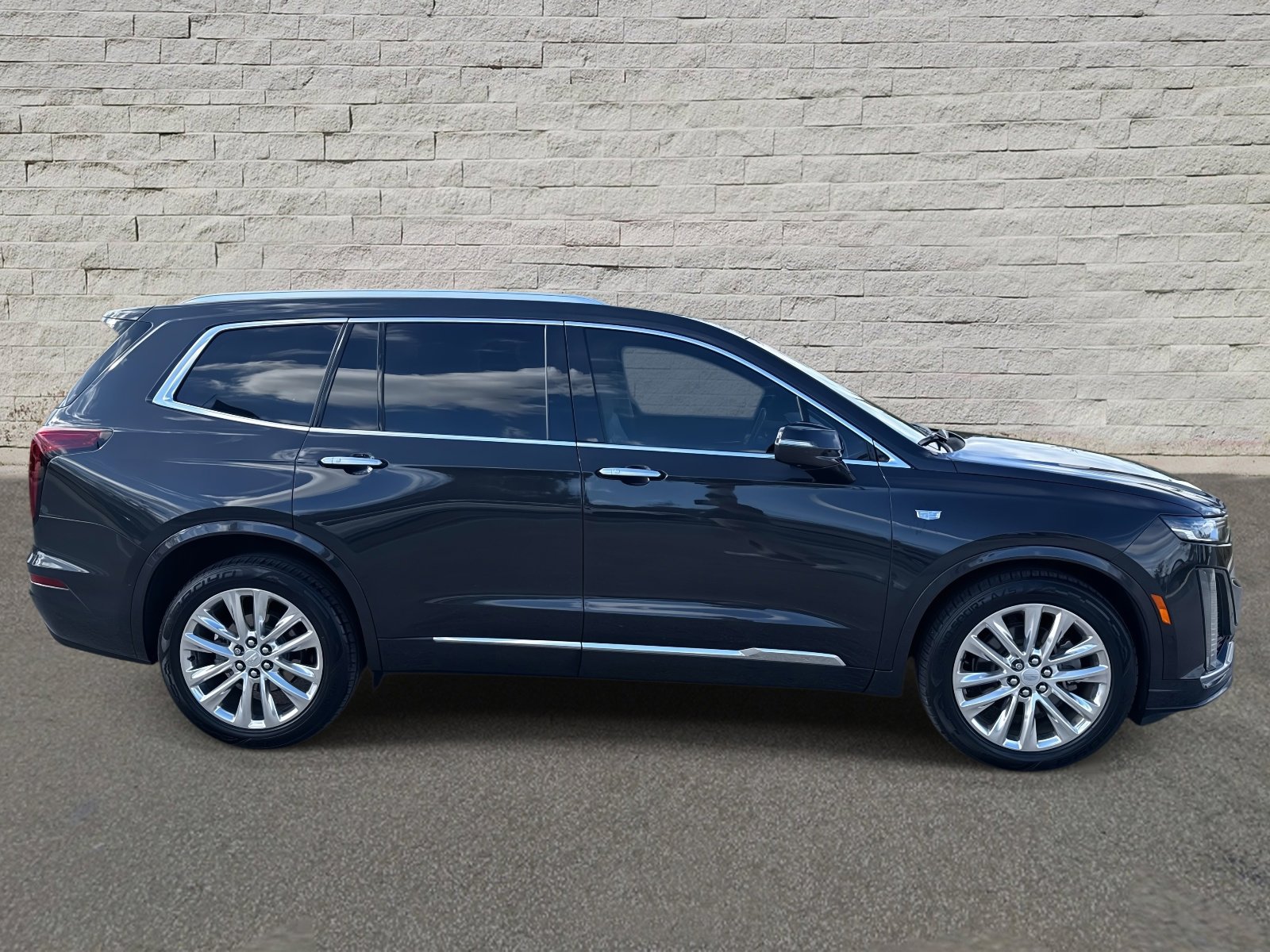 Used 2020 Cadillac XT6 Premium Luxury image 4