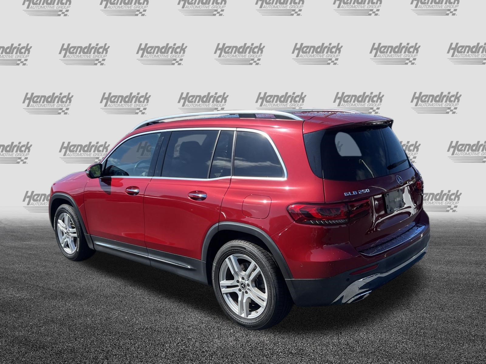 Used 2020 Mercedes-Benz GLB 250 4MATIC image 8