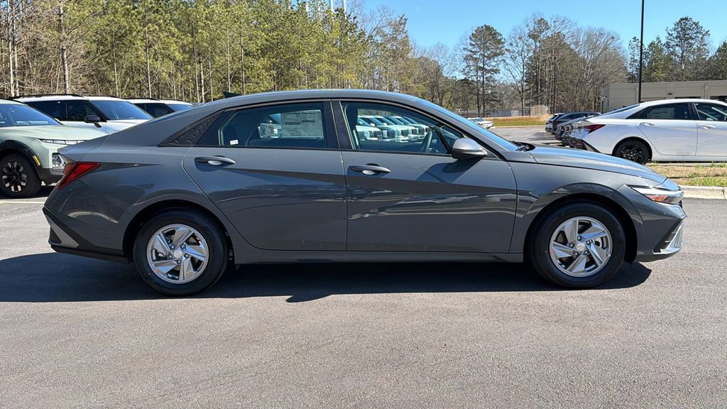 New 2026 Hyundai Elantra SE image 5