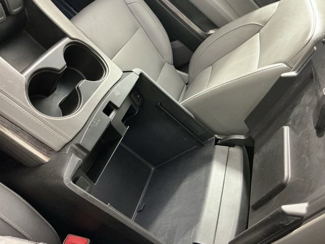 Used 2019 Chevrolet Suburban LT AWD/4WD image 30