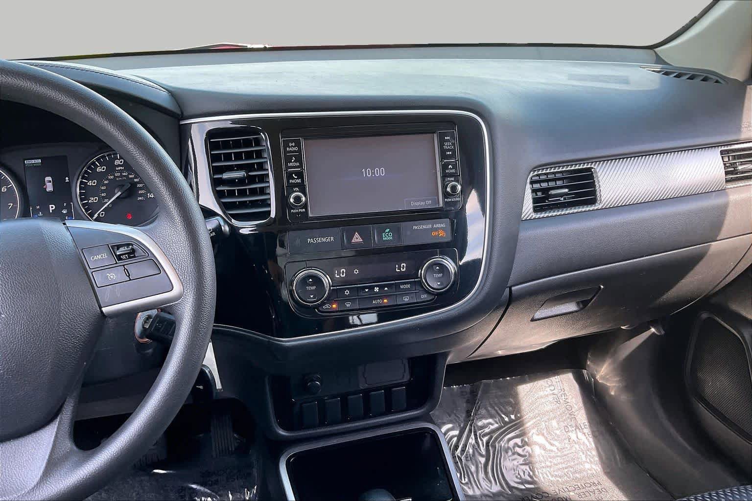 Used 2018 Mitsubishi Outlander ES AWD/4WD image 6