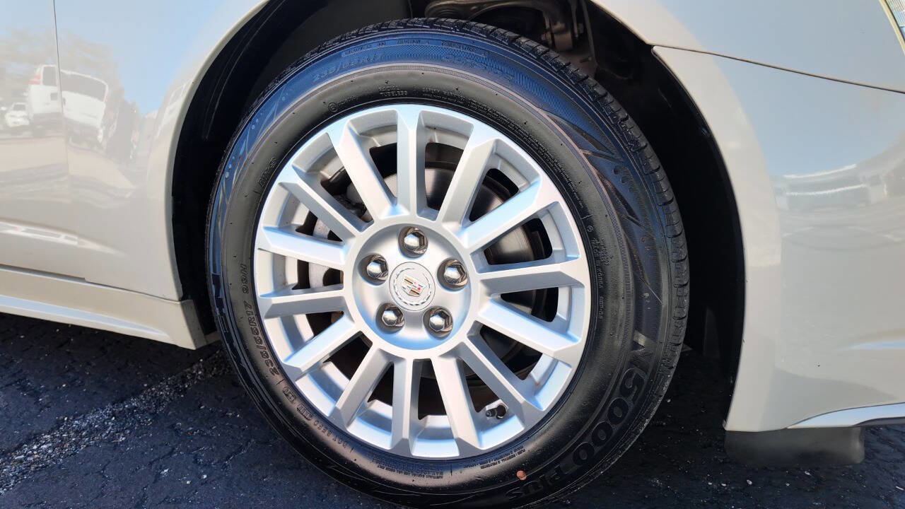 Used 2011 Cadillac CTS Sedan RWD image 18