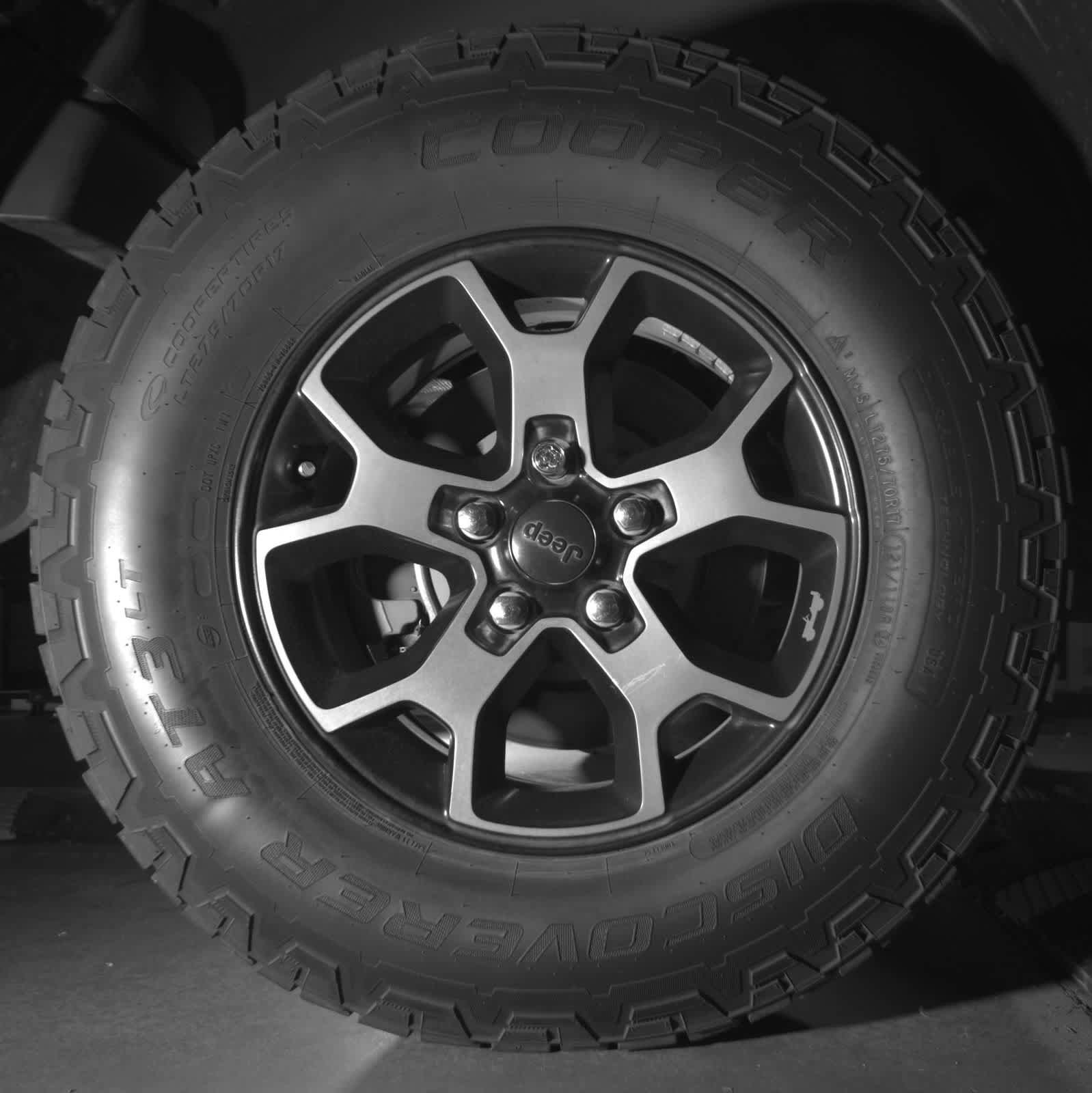 Used 2018 Jeep Wrangler Unlimited Rubicon AWD/4WD image 15