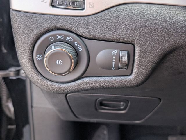 Used 2022 Jeep Cherokee Latitude image 35