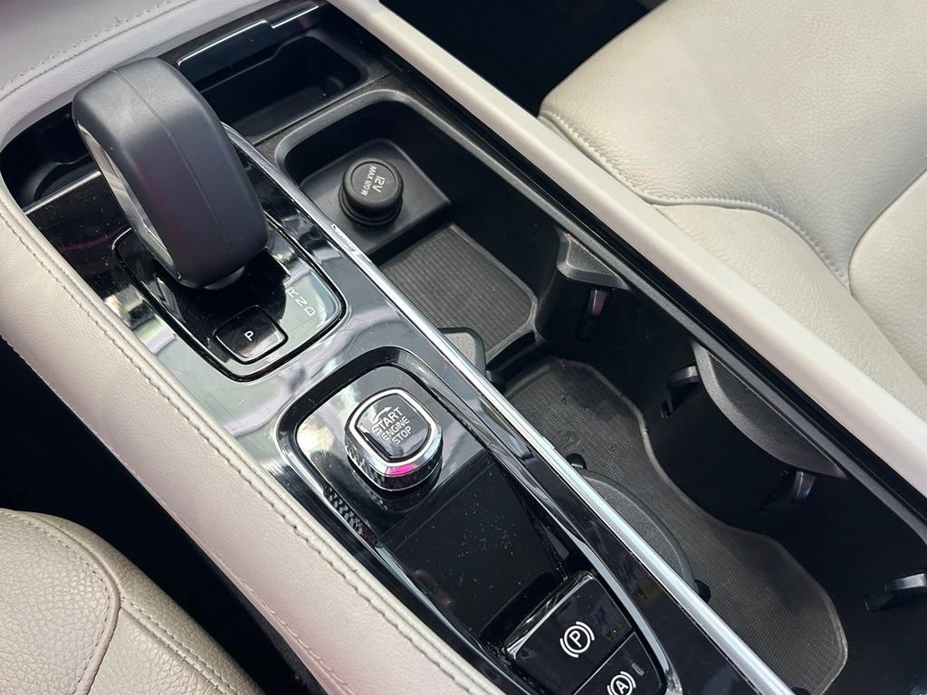 Used 2023 Volvo XC90 B6 Plus w/ Protection Package AWD/4WD image 29
