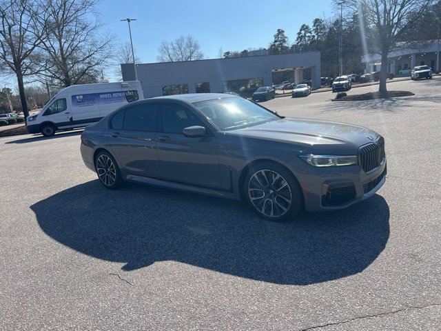 Used 2020 BMW 750i xDrive w/ Executive Package image 7