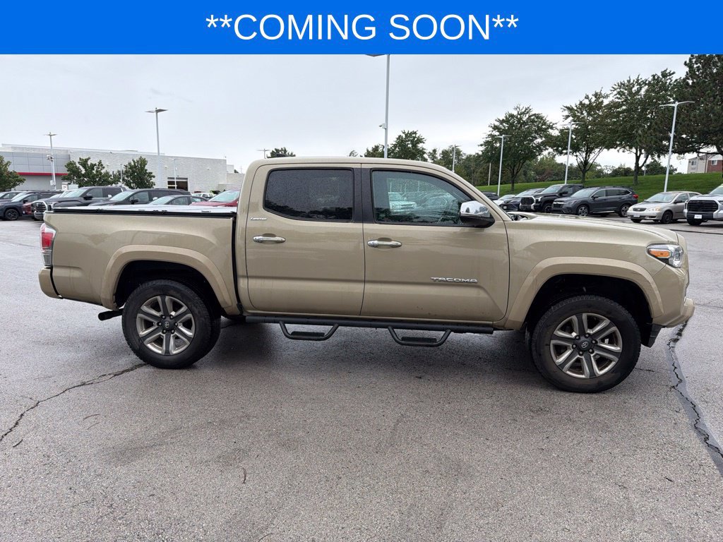 Used 2019 Toyota Tacoma Limited AWD/4WD image 5