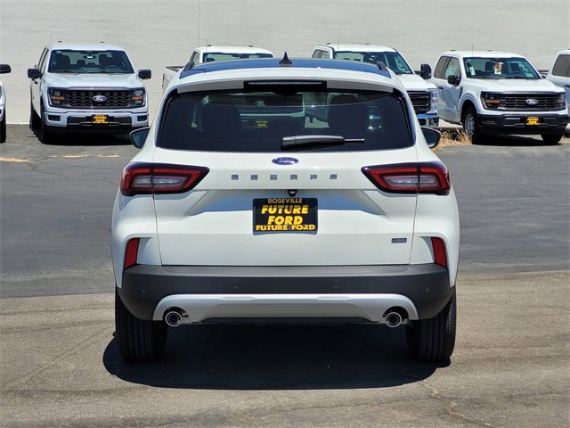 New 2025 Ford Escape SE image 5