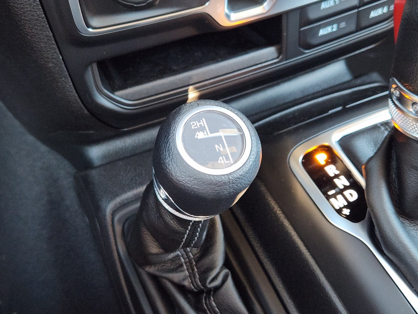 New 2026 Jeep Gladiator Sport AWD/4WD image 27