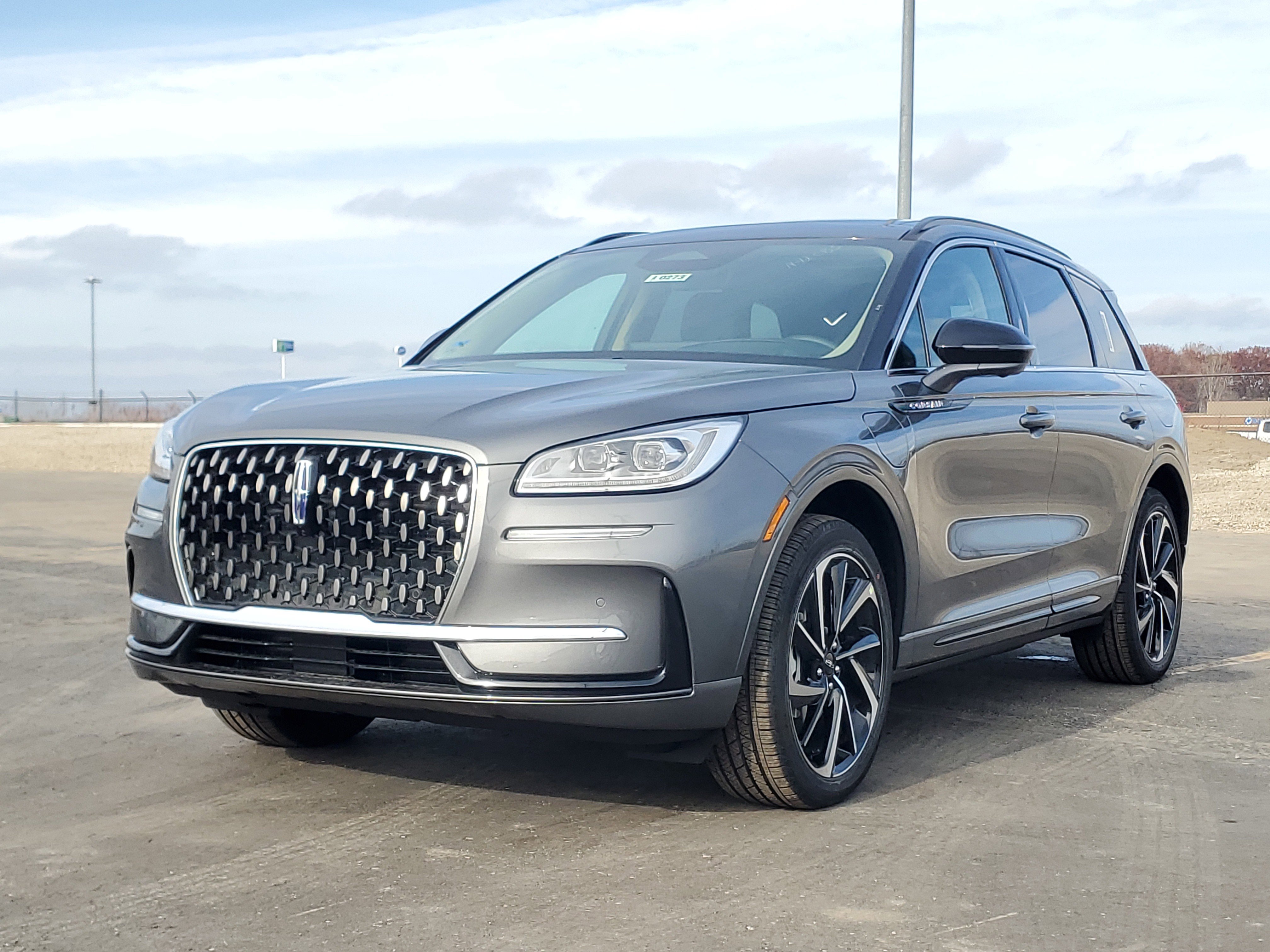 New 2026 Lincoln Corsair Grand Touring image 2