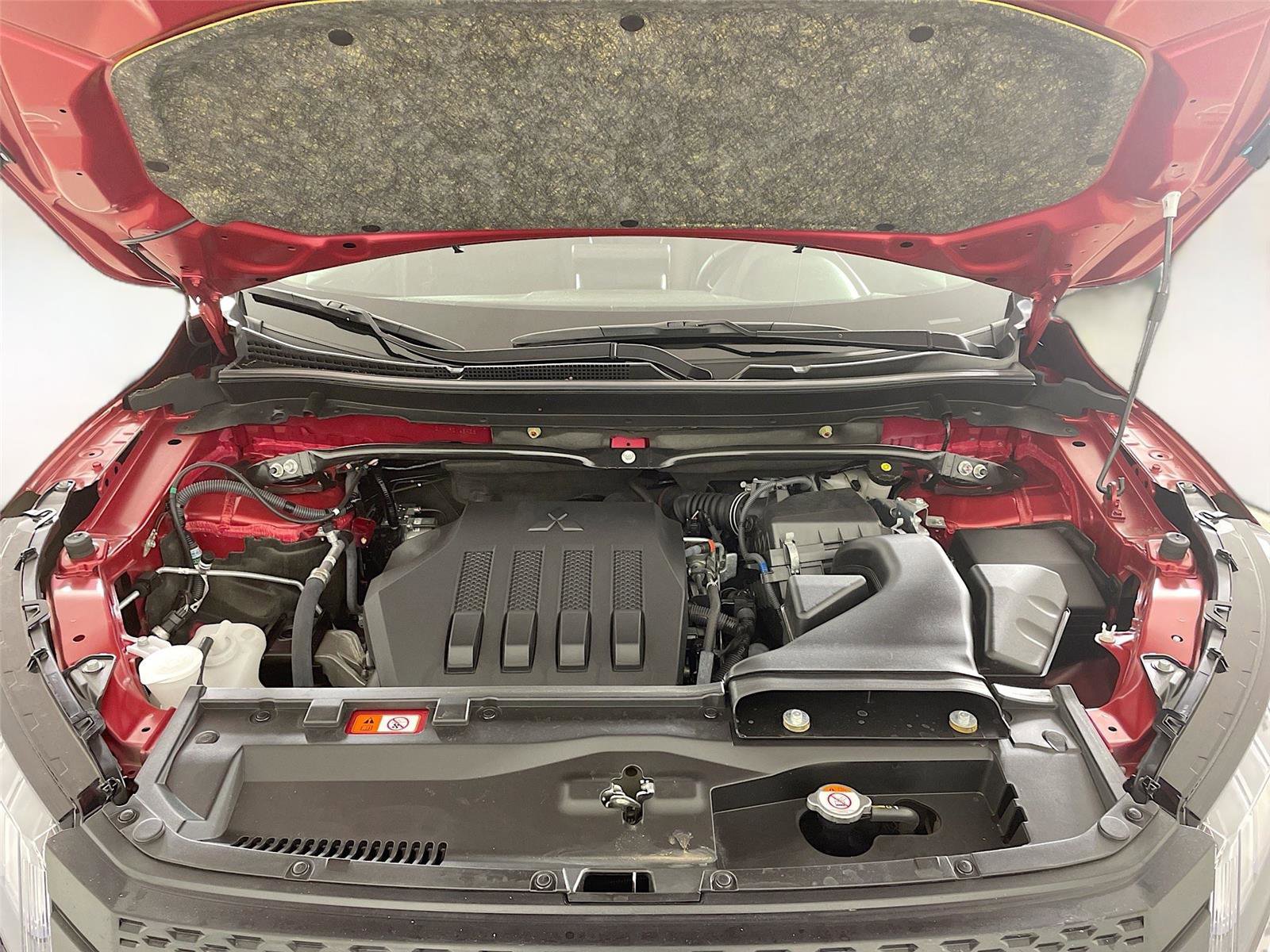 Used 2024 Mitsubishi Eclipse Cross SE image 28