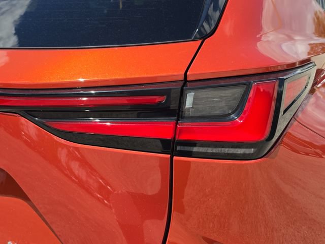 Used 2022 Lexus NX 350h AWD image 8