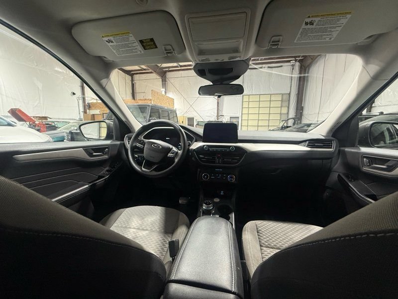 Used 2022 Ford Escape SE FWD image 12
