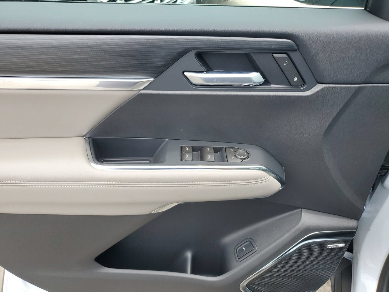 New 2026 GMC Acadia Elevation w/ Black Edition FWD image 17
