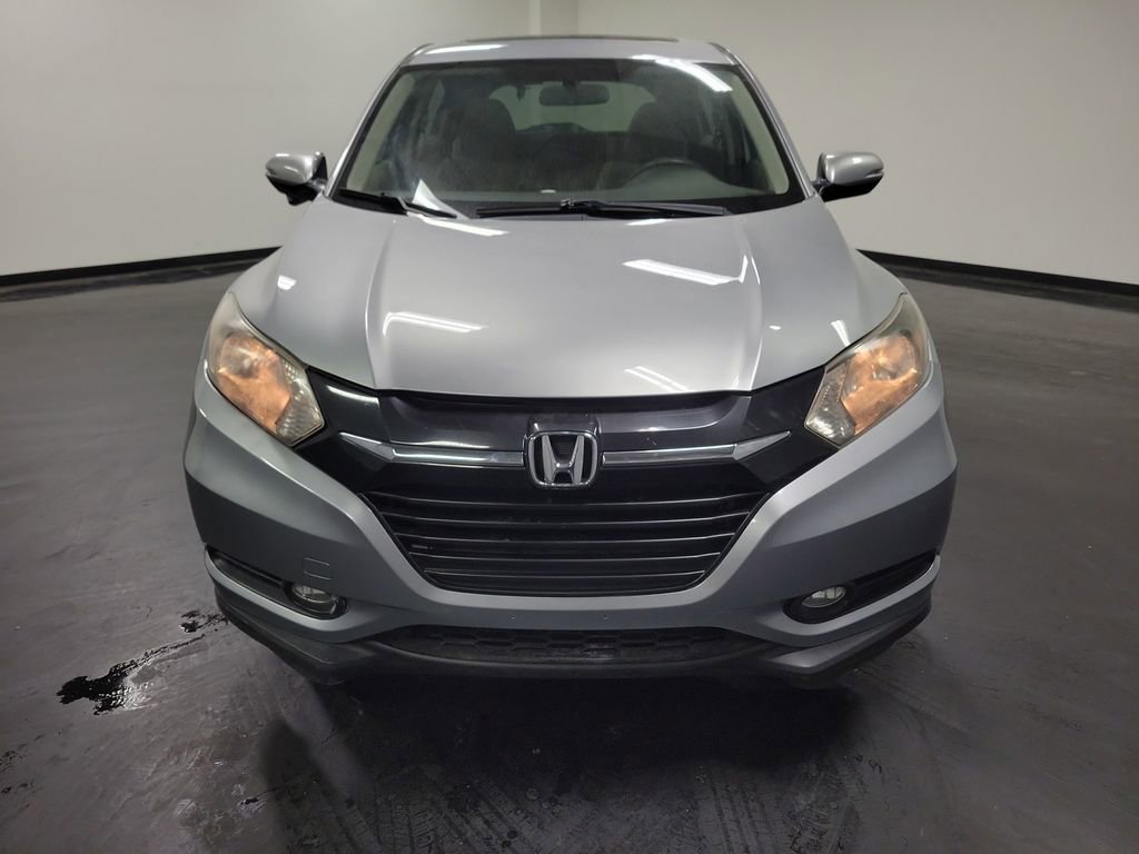 Used 2017 Honda HR-V EX image 2