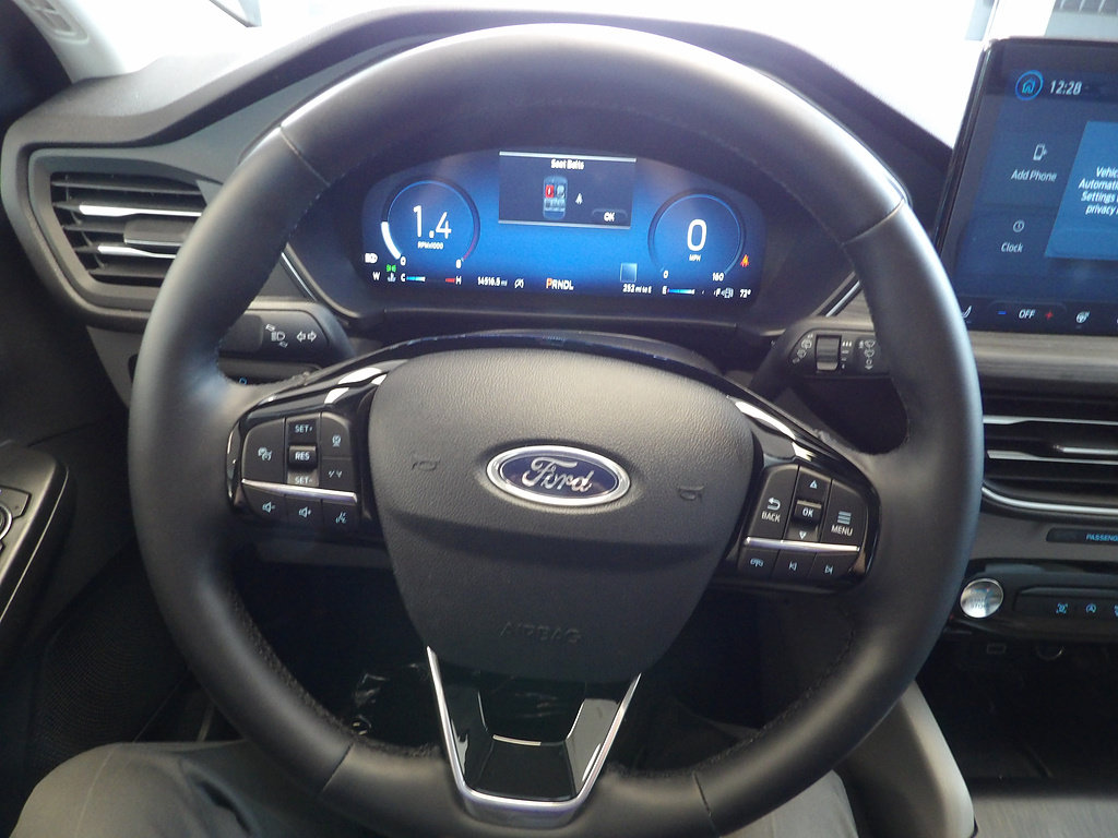 Used 2025 Ford Escape Platinum AWD/4WD image 28