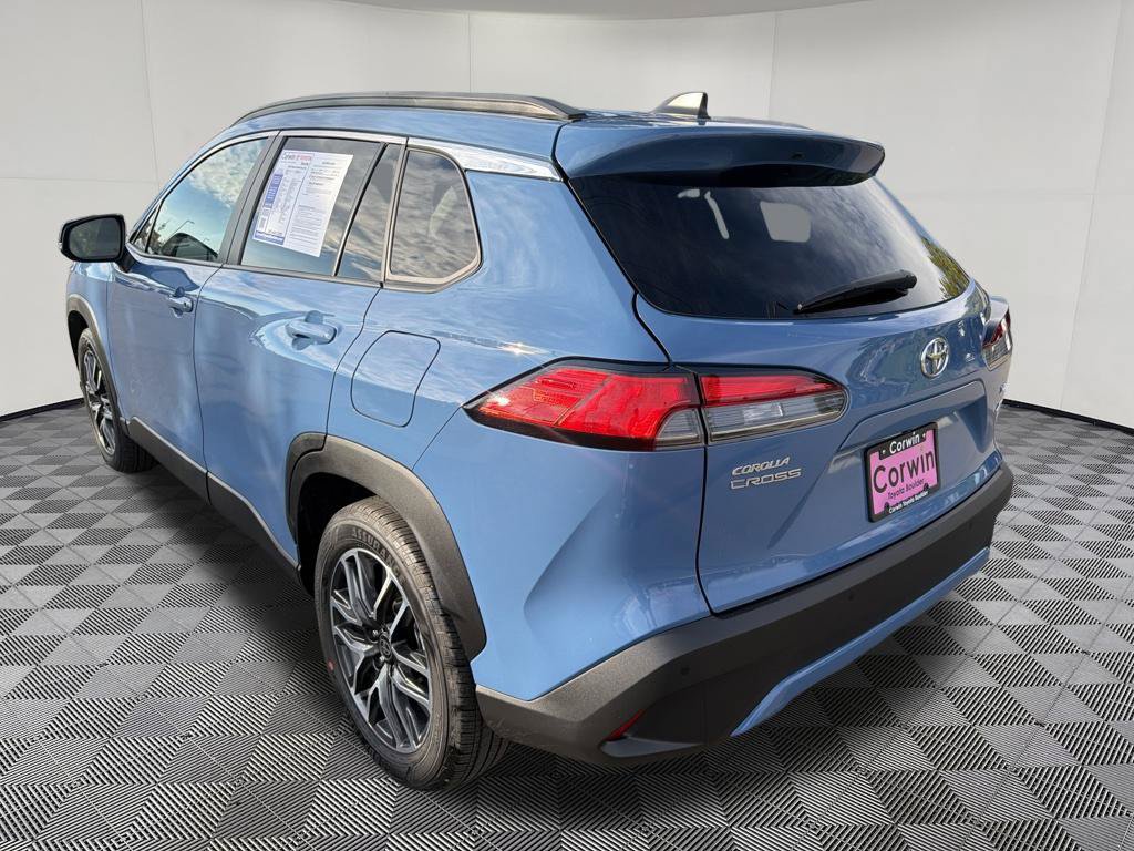 Used 2026 Toyota Corolla Cross XLE AWD/4WD image 5