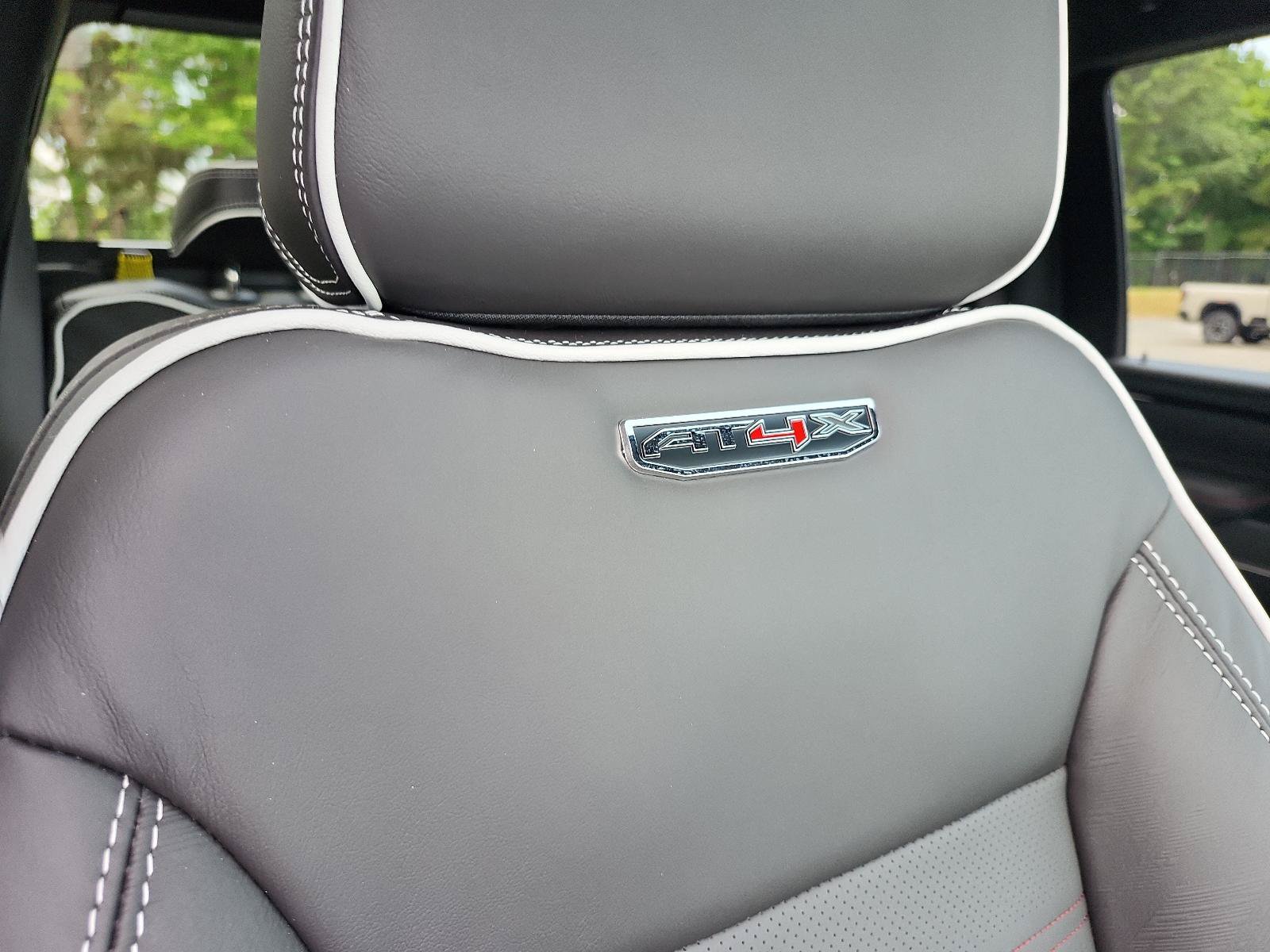 Used 2026 GMC Sierra 2500 AT4X AWD/4WD image 11