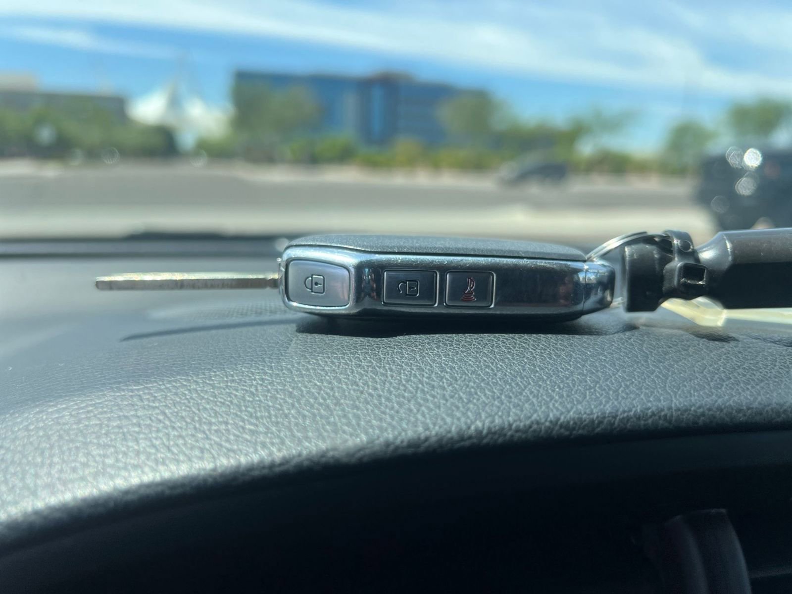 Used 2025 Kia Soul LX w/ LX Technology Package FWD image 21