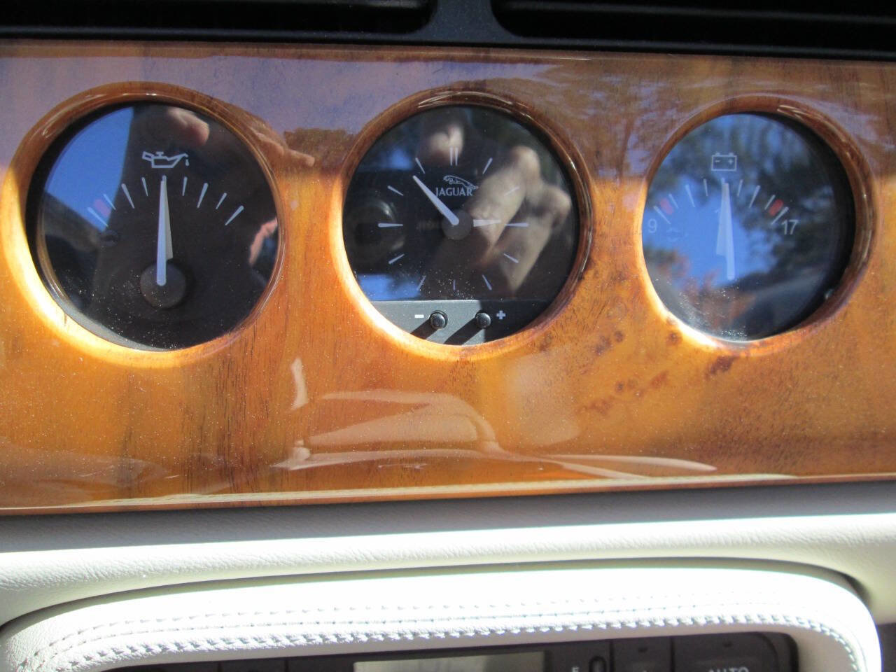 Used 1998 Jaguar XK8 XK8 2dr Convertible image 6