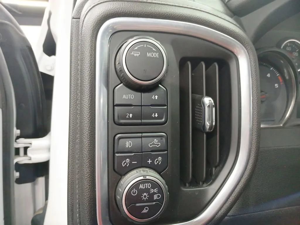 Used 2023 Chevrolet Silverado 2500 LTZ w/ LTZ Plus Package AWD/4WD image 43