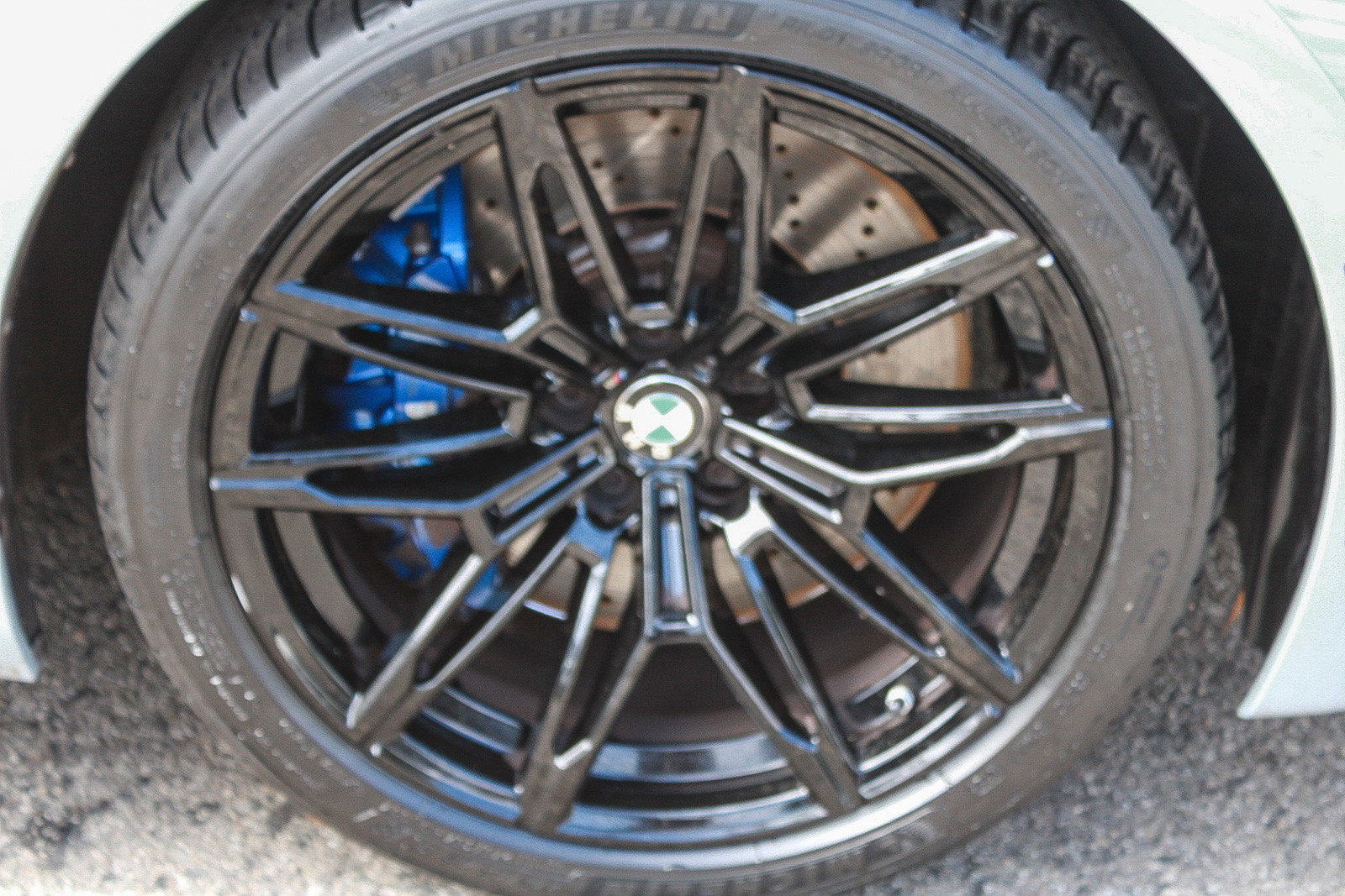 Used 2023 BMW M2 w/ Lighting Package RWD image 10