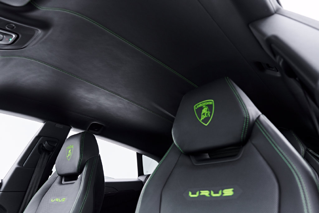 Used 2023 Lamborghini Urus Performante AWD/4WD image 92