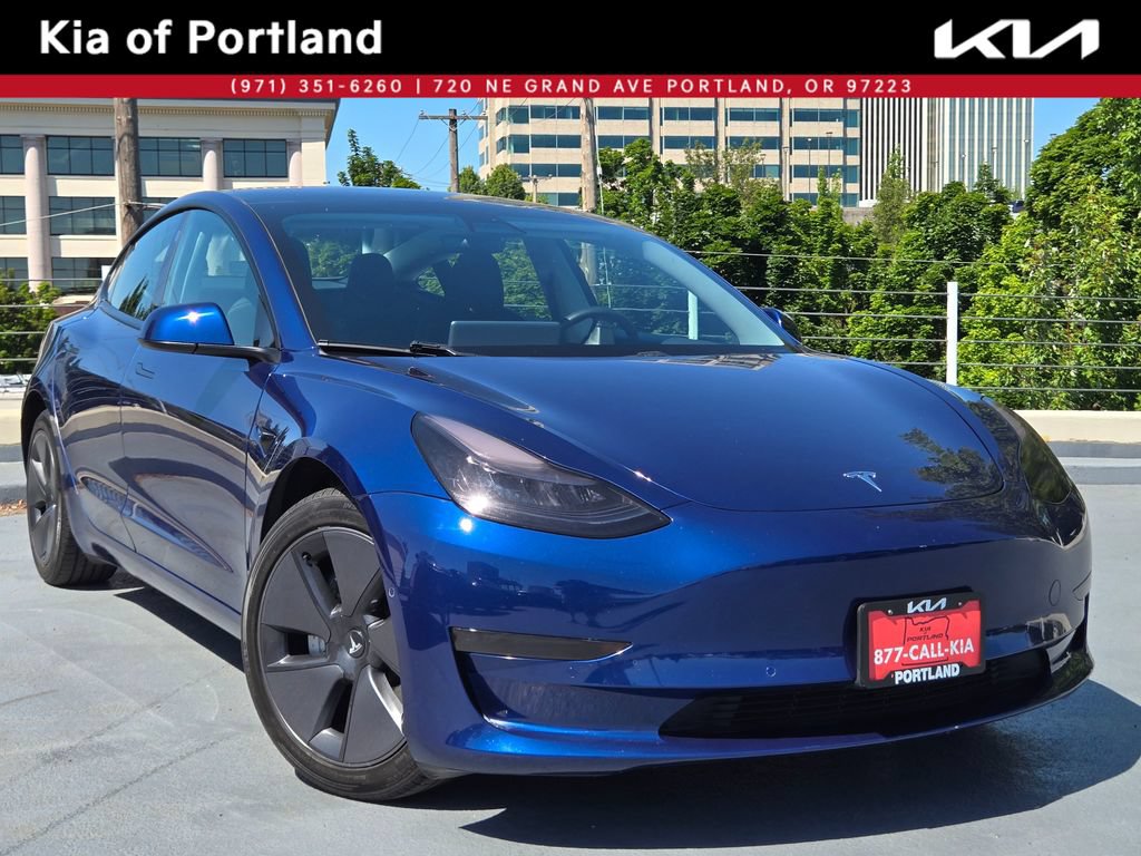 Used 2021 Tesla Model 3 Standard Range Plus RWD image 2