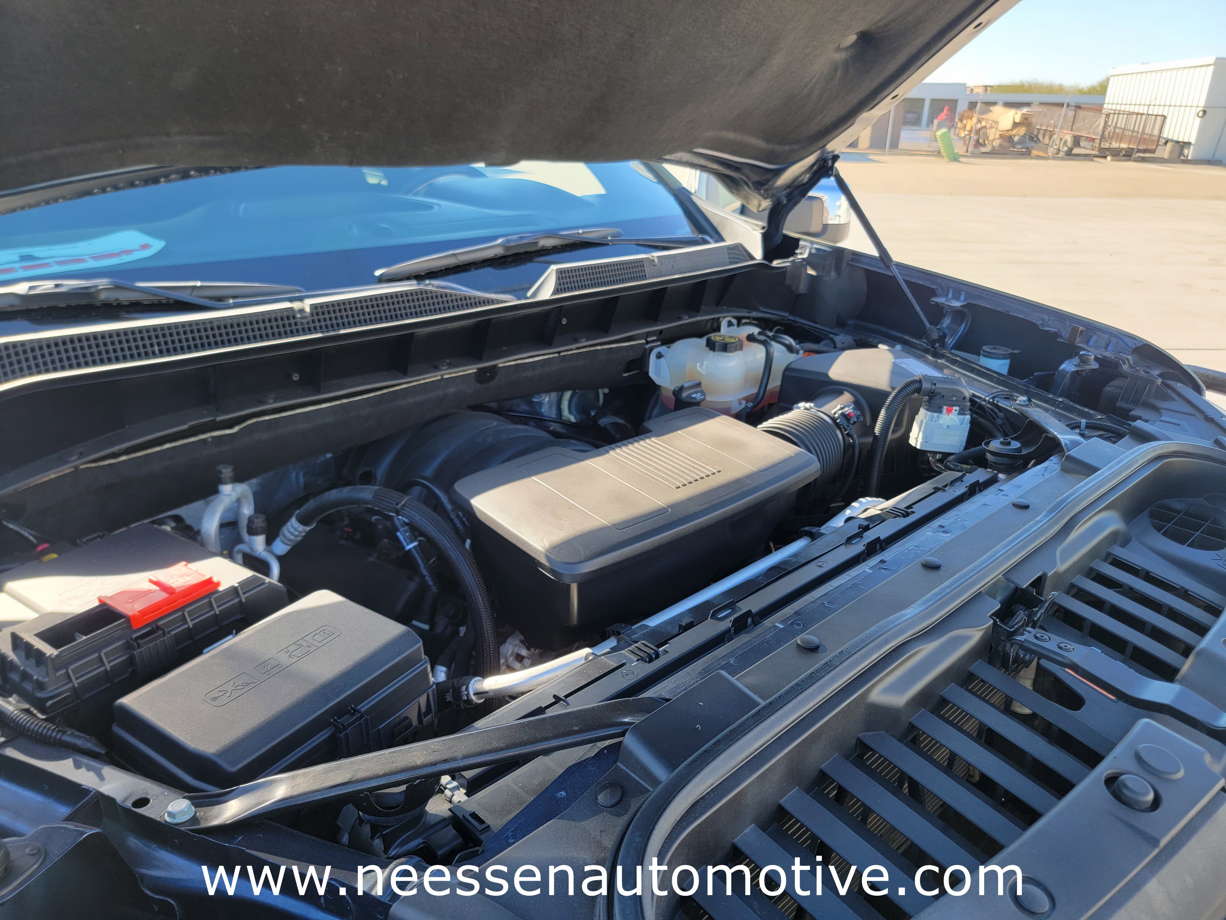 Used 2020 Chevrolet Silverado 1500 LT w/ Texas Edition image 35