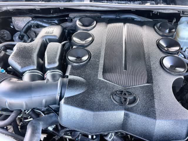 Used 2019 Toyota 4Runner Limited AWD/4WD image 10