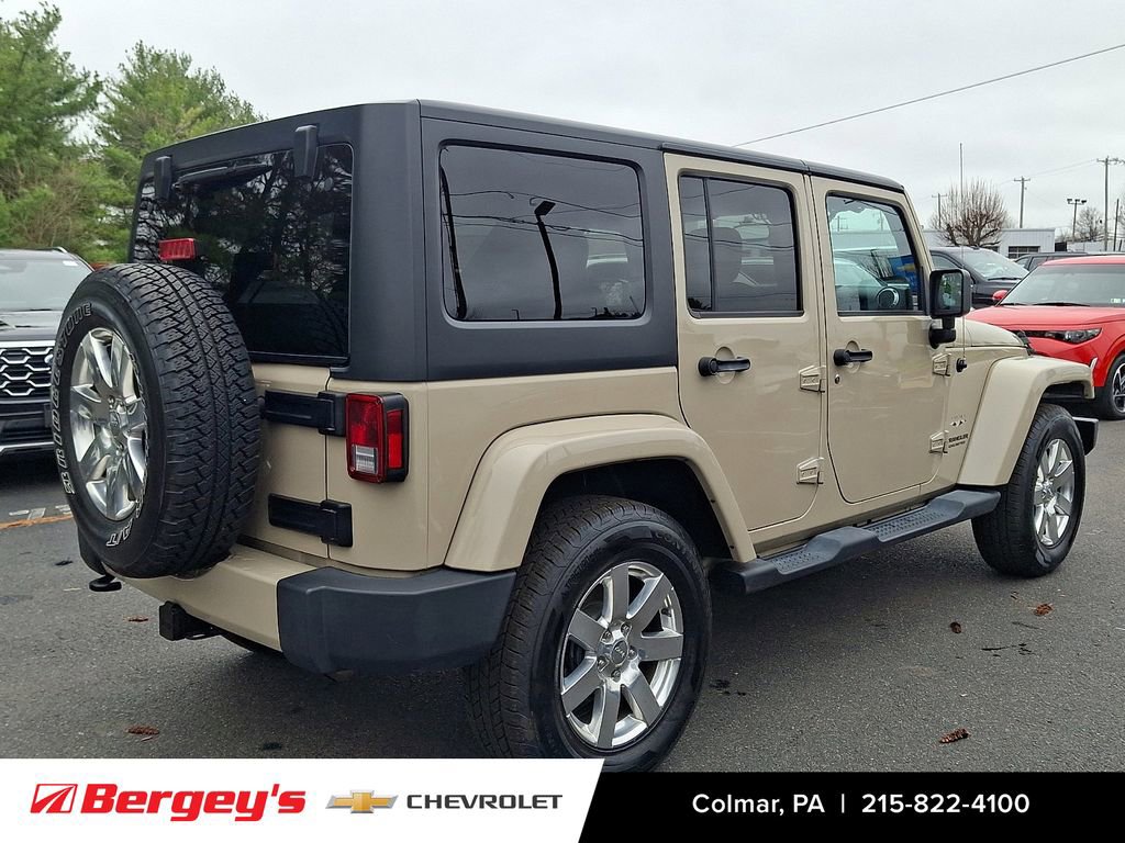 Used 2016 Jeep Wrangler Unlimited Sahara w/ Connectivity Group image 5
