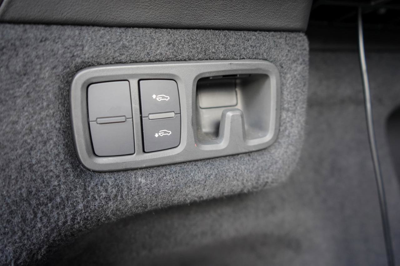 Used 2019 Lamborghini Urus S AWD/4WD image 19