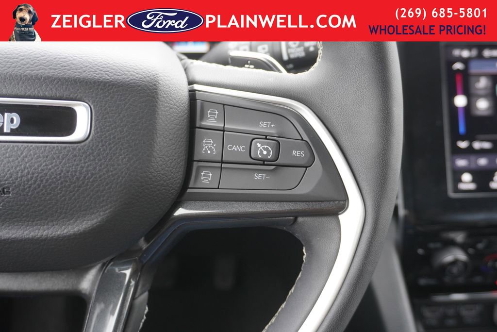 Used 2023 Jeep Grand Cherokee L Laredo w/ Luxury Tech Group I image 28