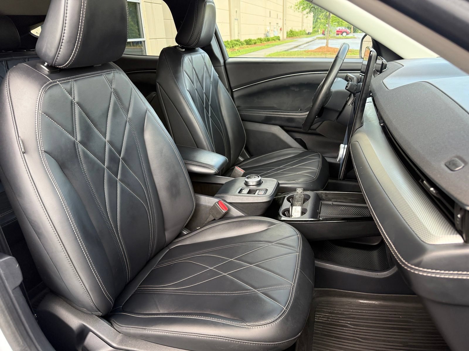 Used 2022 Ford Mustang Mach-E Select AWD/4WD image 37