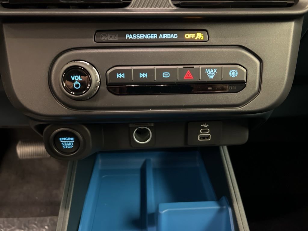 New 2025 Ford Maverick XLT w/ XLT Luxury Package image 13