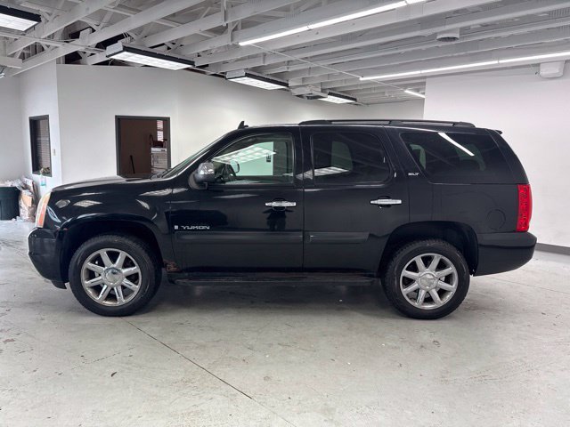 Used 2007 GMC Yukon SLT w/ SLT Preferred Equipment Group AWD/4WD image 7