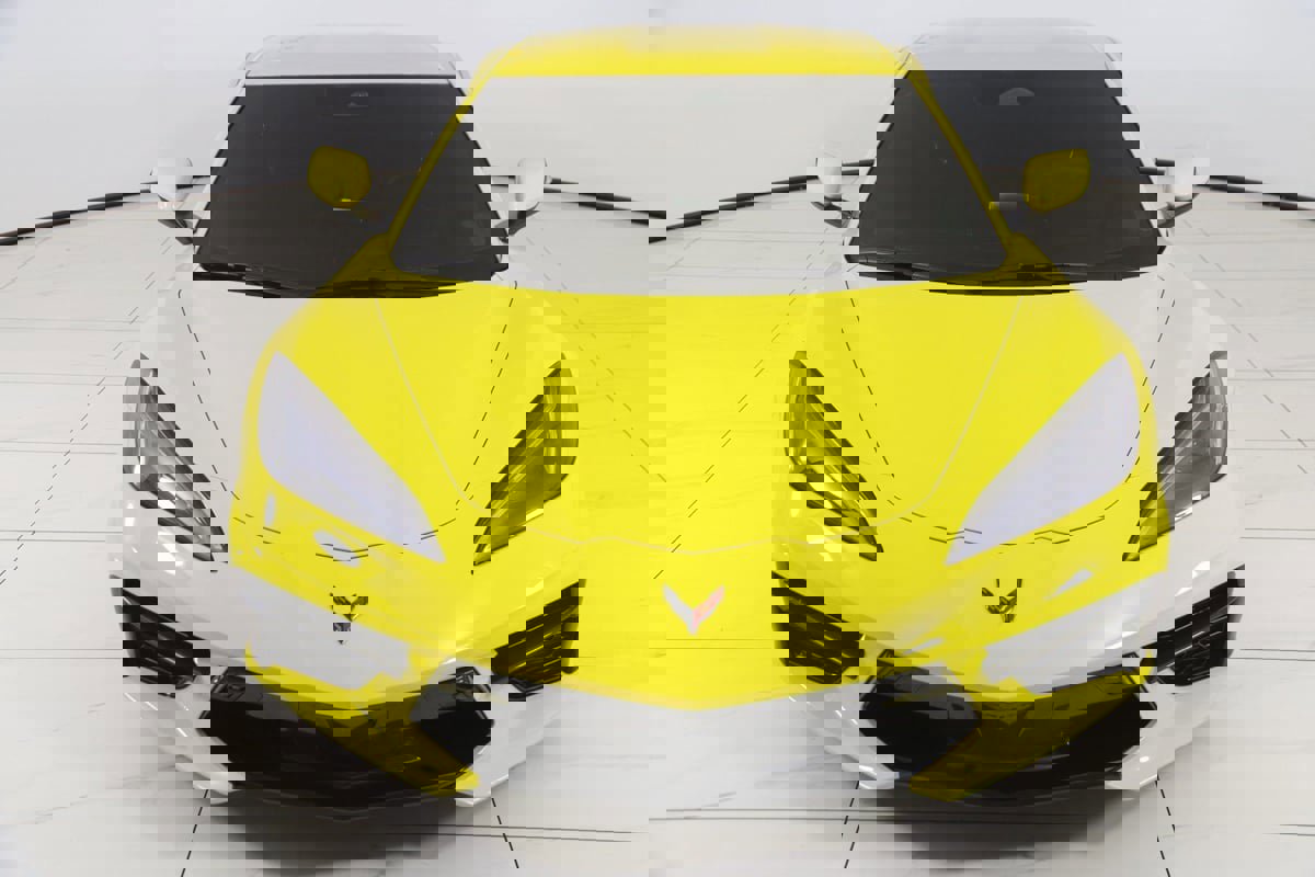 Used 2025 Chevrolet Corvette Stingray Premium Cpe w/ Stealth Interior Trim Package image 81