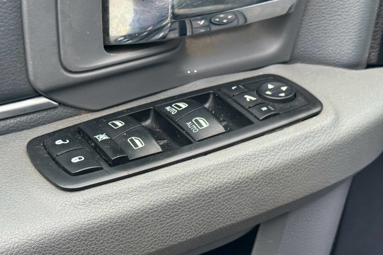 Used 2013 RAM 1500 Big Horn image 23
