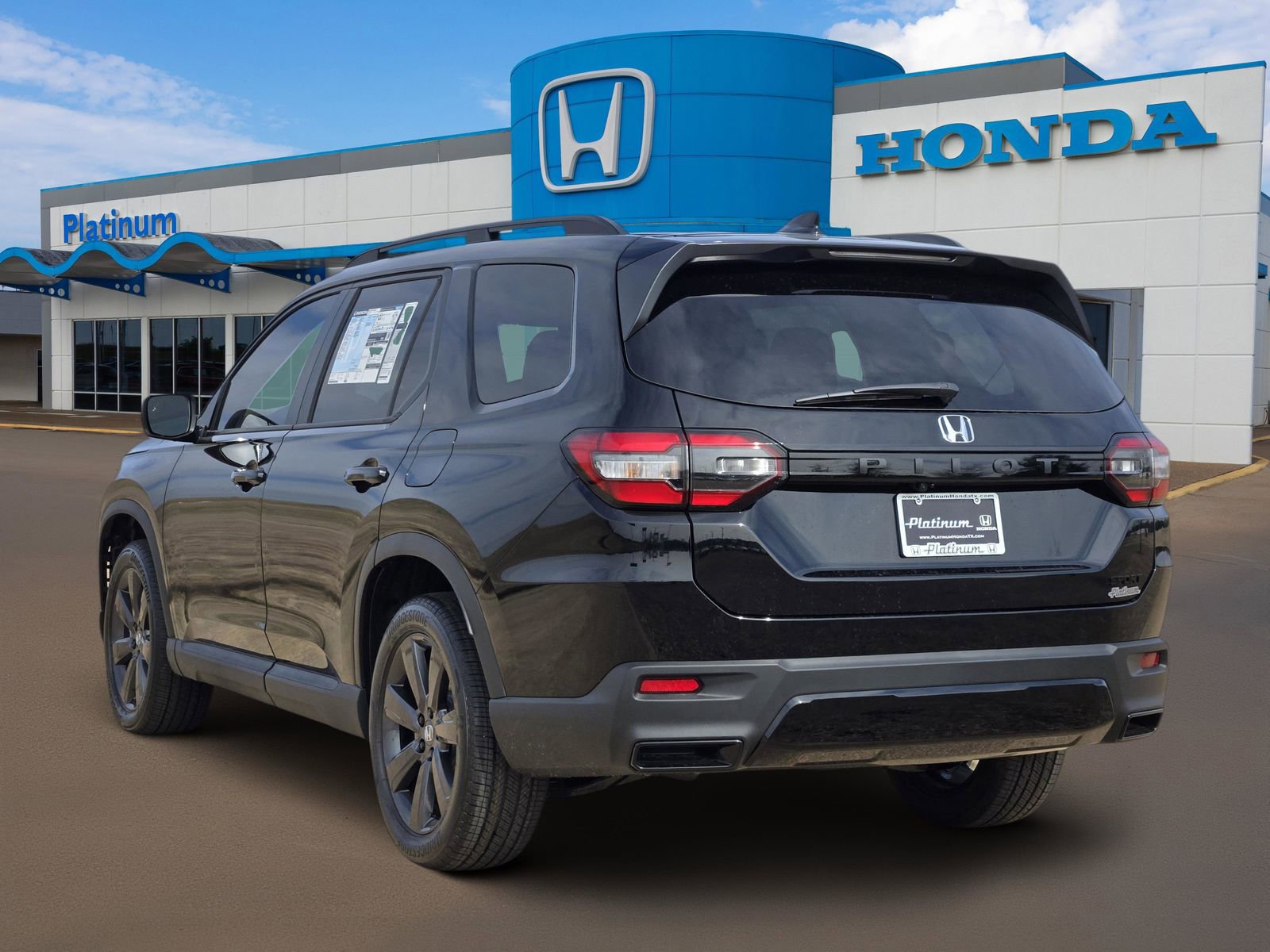 New 2026 Honda Pilot Sport image 4