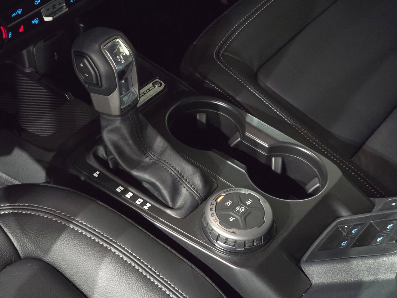 New 2025 Ford Bronco Outer Banks image 32