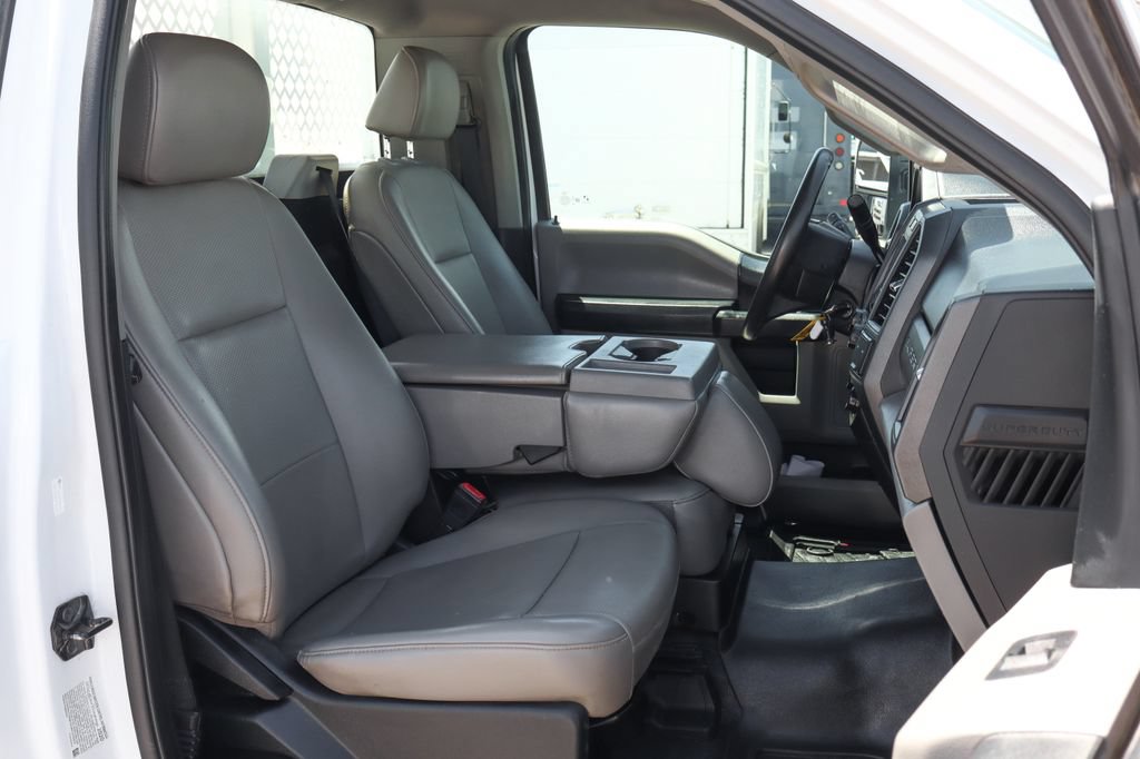 Used 2020 Ford F550 2WD Regular Cab Super Duty image 38