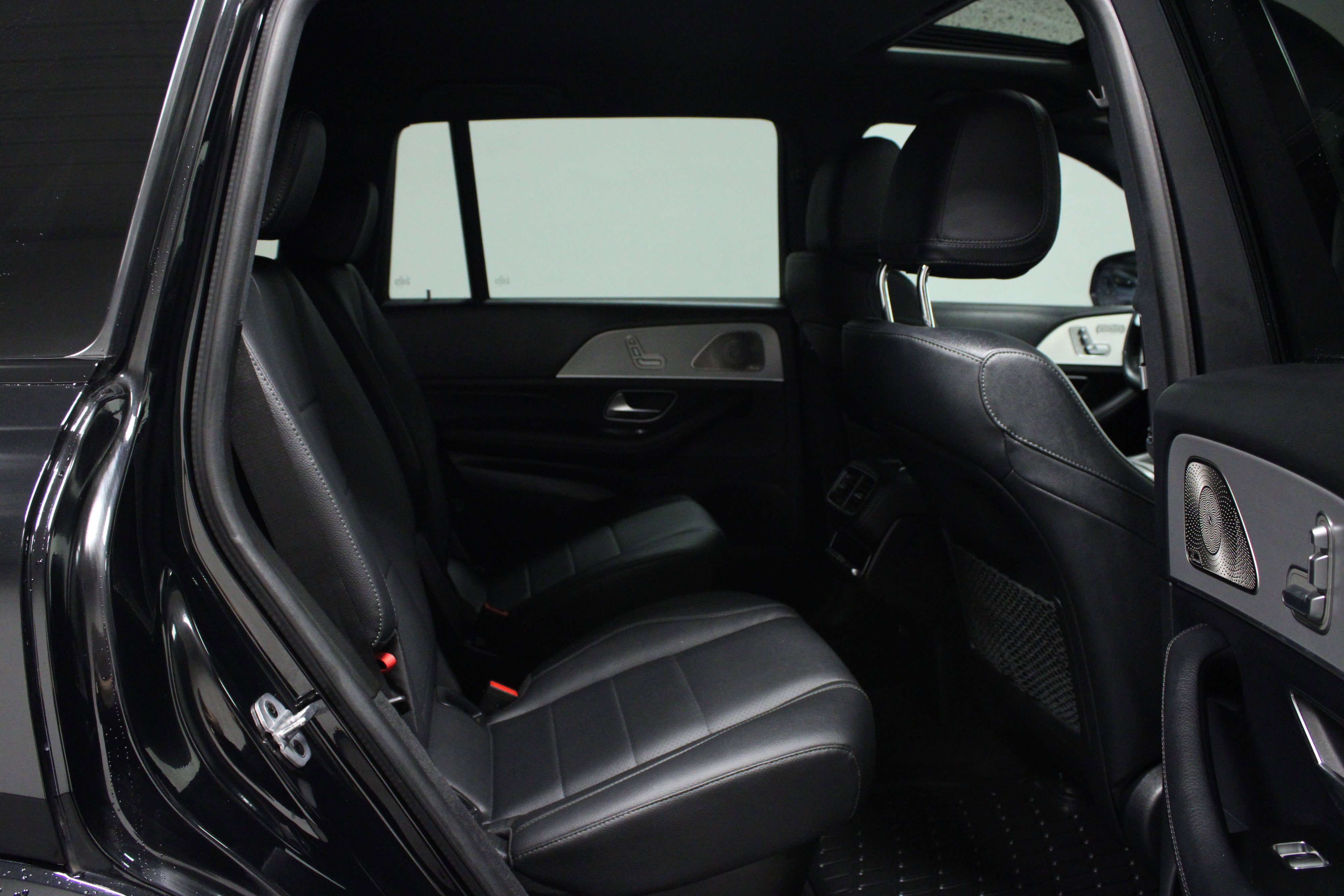 Used 2022 Mercedes-Benz GLS 450 4MATIC image 16