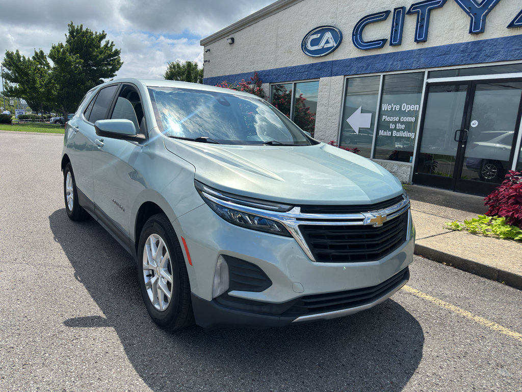 Used 2022 Chevrolet Equinox LT FWD image 2